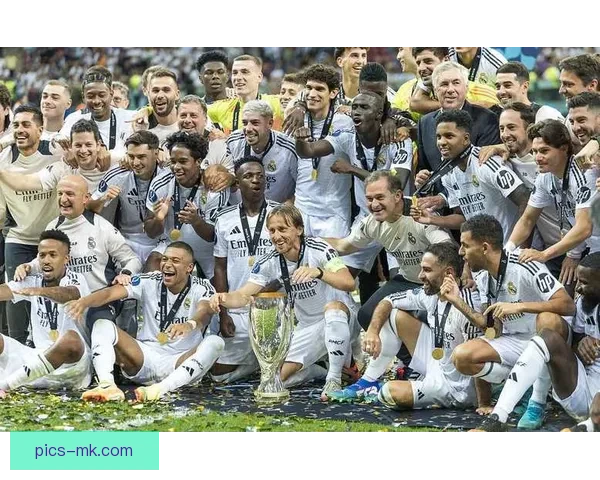 2025年7月姆巴佩皇马首次合练 莫德里奇主动让出点球权彰显团队精神